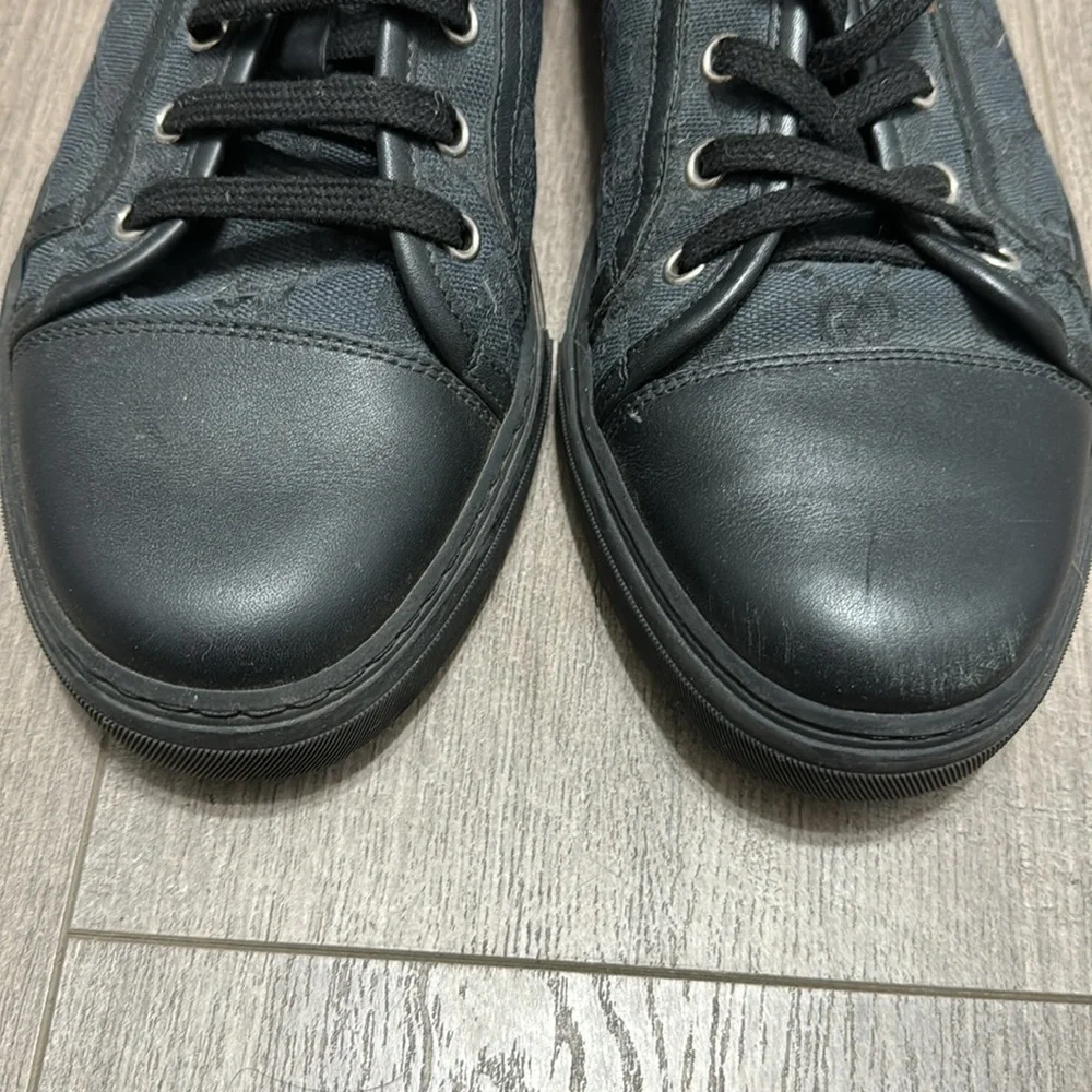 Men’s Gucci sneakers